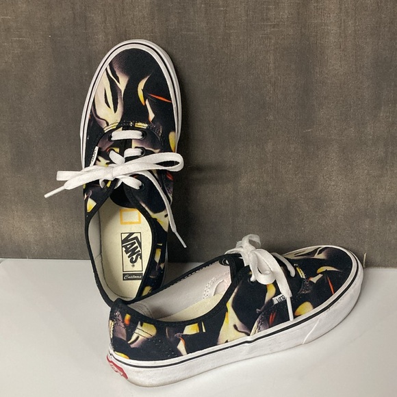 VANS Limited Edition Y2K Old Skool Flame Shoes White/Black/Yellow Women’s Sz 7 - Picture 1 of 9